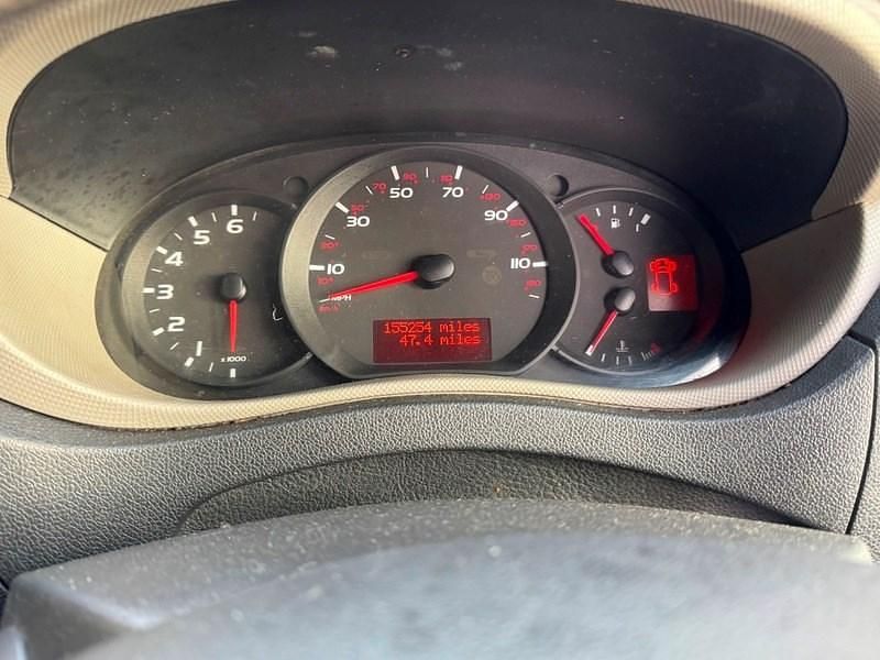 White Used 2013 Renault Master | £5,999 (A bit pricey) - Image 1/3