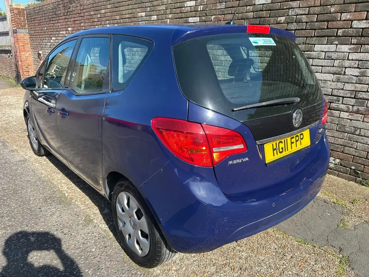 Used Vauxhall Meriva 2011 Brown MPV