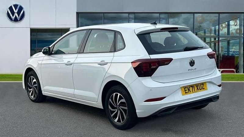 Used VW Polo Life 95 HP (69 kW) 2021 White Hatchback