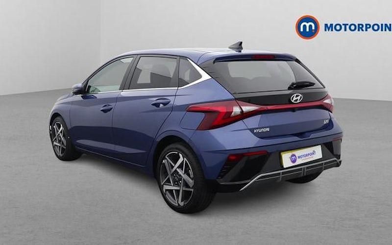 Used Hyundai i20 Premium 101 HP (74 kW) 2025 Blue Hatchback