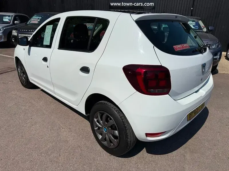 Used Dacia Sandero Essentiel 2019 White Hatchback