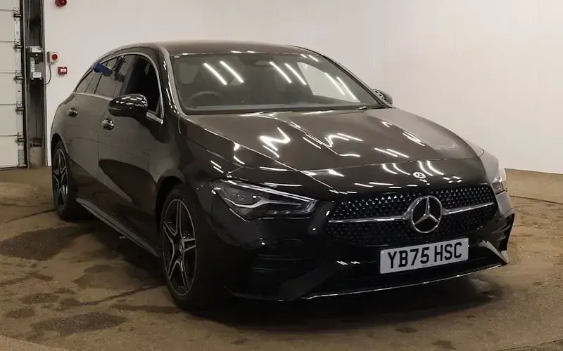 Used Mercedes CLA200 Shooting Brake Executive 163 HP (119 kW) 2025 Estate