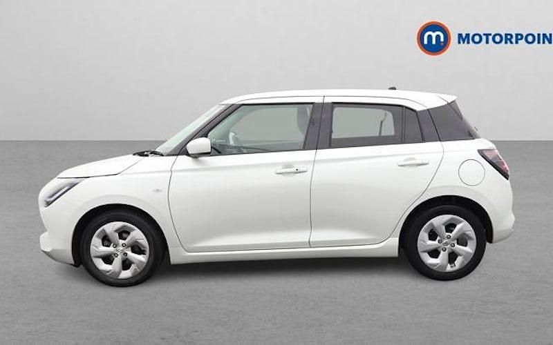 Used Suzuki Swift 82 HP (60 kW) 2025 White Hatchback