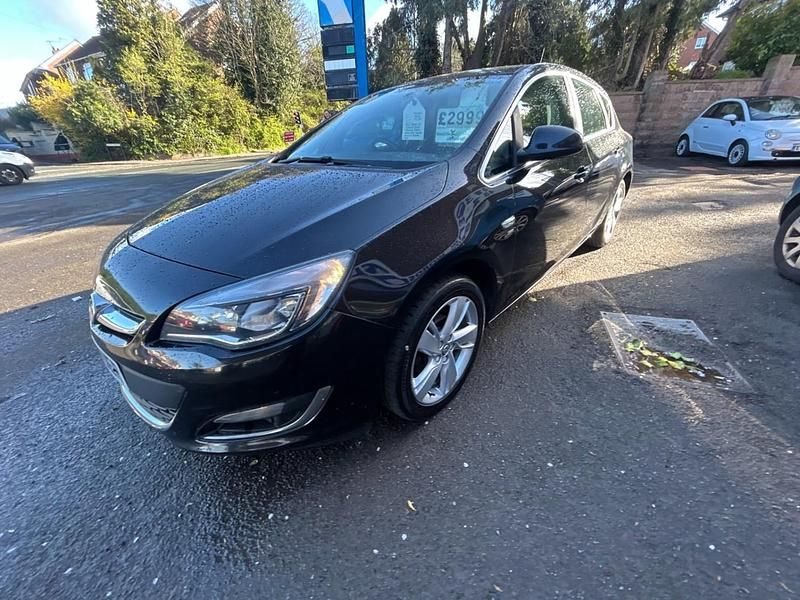 Used Vauxhall Astra SRi 2014 Metallic black Hatchback