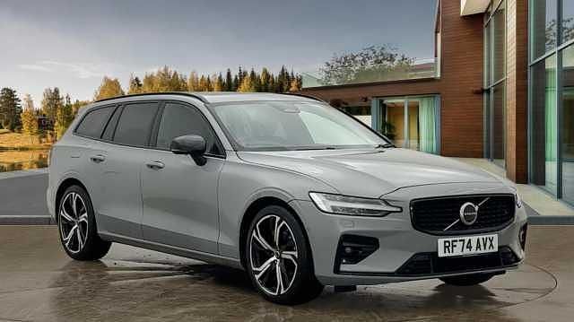 Used Volvo V60 Ultra 194 HP (142 kW) 2025 Estate
