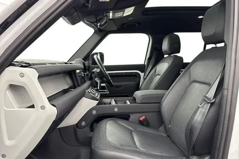 Usado Land Rover Defender SE Dynamic 2022 Branco SUV