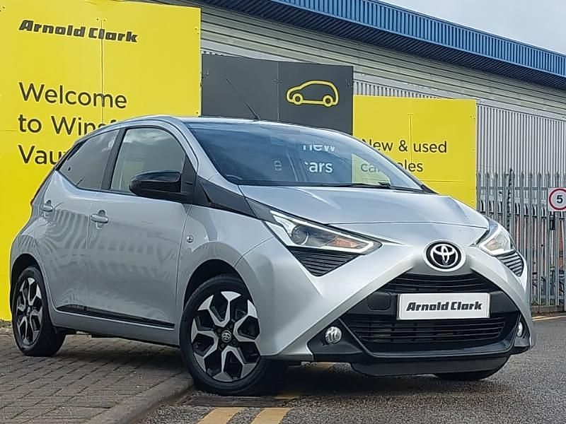 Silver Used 2019 Toyota Aygo Trend Hatchback | £9,698 (Fair price) - Image 1/4