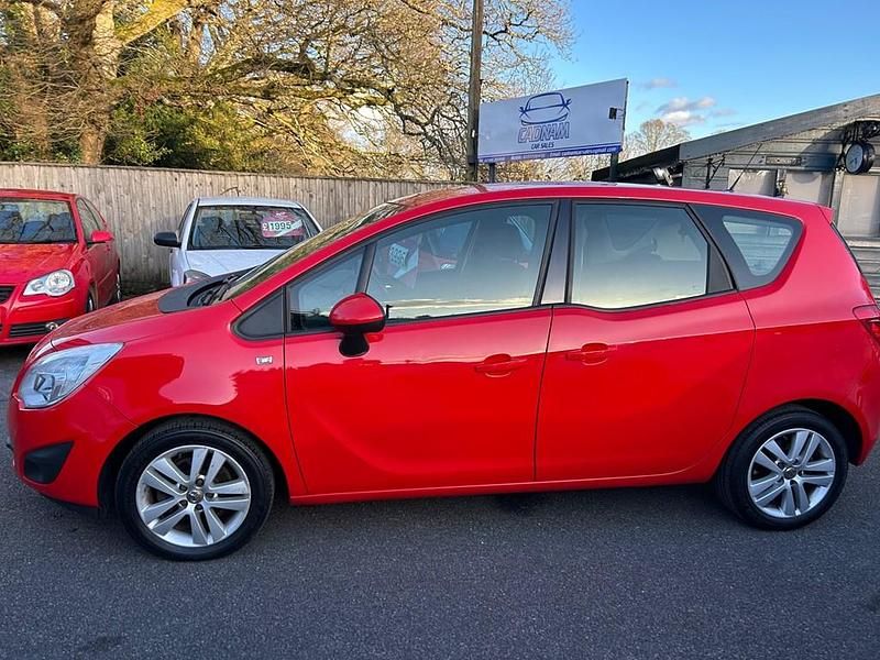 Second-hand Vauxhall Meriva 100 CP (73 kW) 2015 Roșu Monovolum
