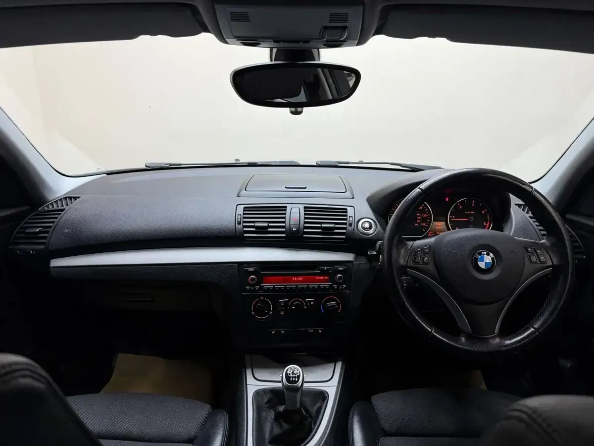 Used BMW 116 Sport Line 2011 Blue Hatchback