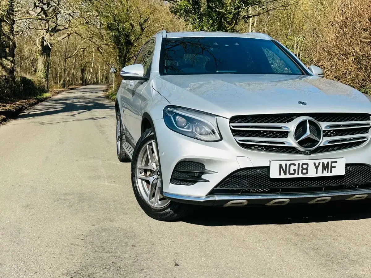 Używany Mercedes GLC250 AMG line 211 KM (155 kW) 2018 Srebrny SUV