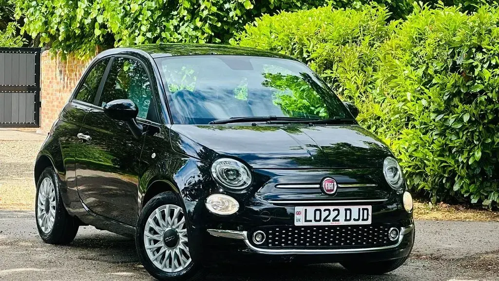 Used Fiat 500 Dolcevita 70 HP (51 kW) 2022 Black Hatchback