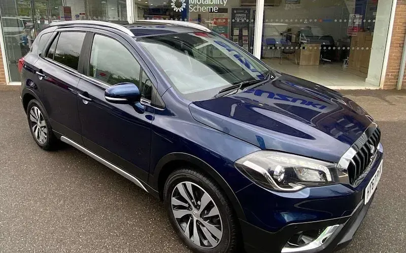 Usado Suzuki SX4 SZ5 140 HP (102 kW) 2019 Citadino