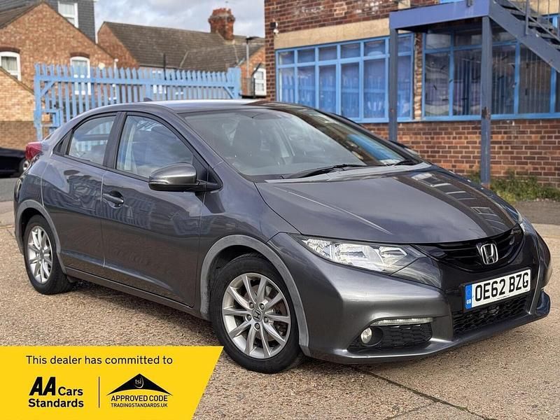 Grey Used 2012 Honda Civic ES Hatchback | £4,145 (Fair price) - Image 1/4