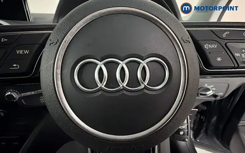 Used Audi Q2 Sport 150 HP (110 kW) 2023 Grey SUV