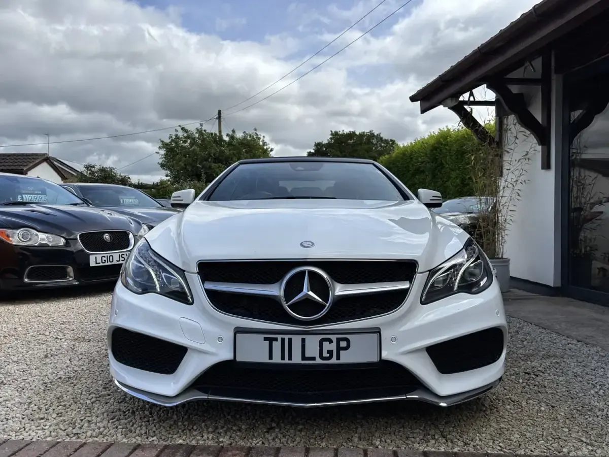 Usado Mercedes E350 AMG Line Premium 258 CV (189 kW) 2015 Blanco Descapotable