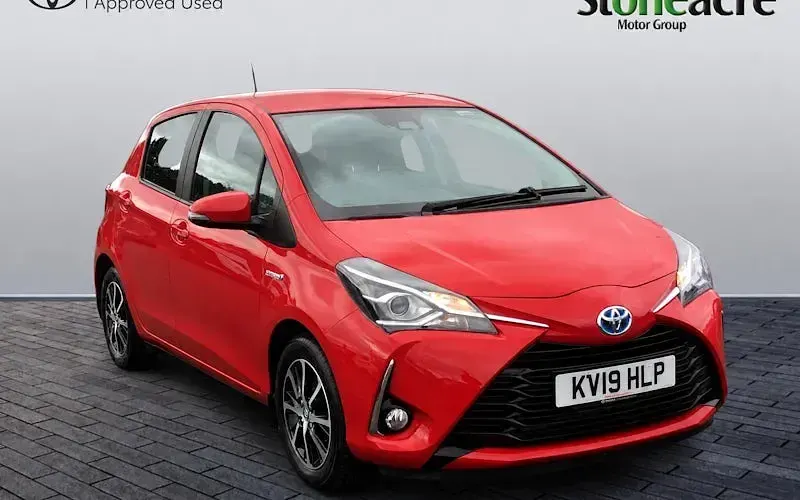 Used Toyota Yaris Hybrid 101 HP (74 kW) 2019 Hatchback