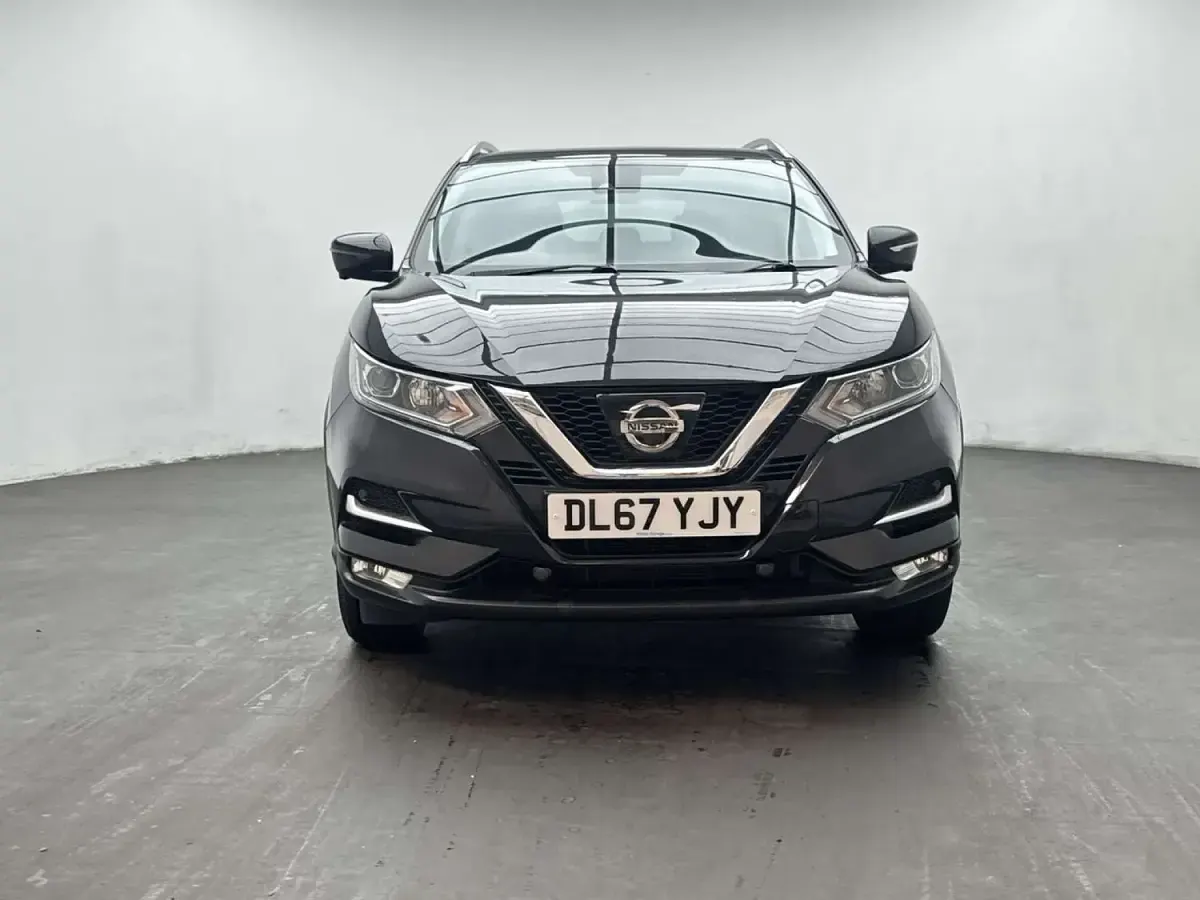 Used Nissan Qashqai N-Connecta 2017 Black SUV