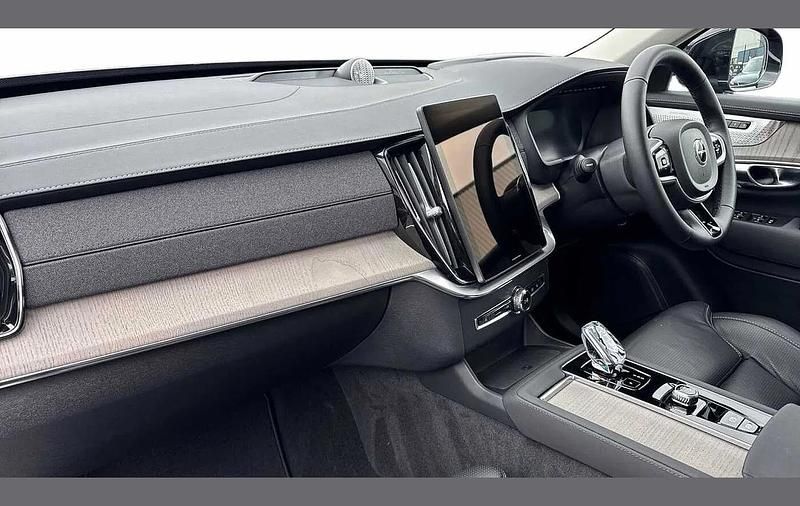 Used Volvo XC90 Ultra 449 HP (330 kW) 2025 Black SUV