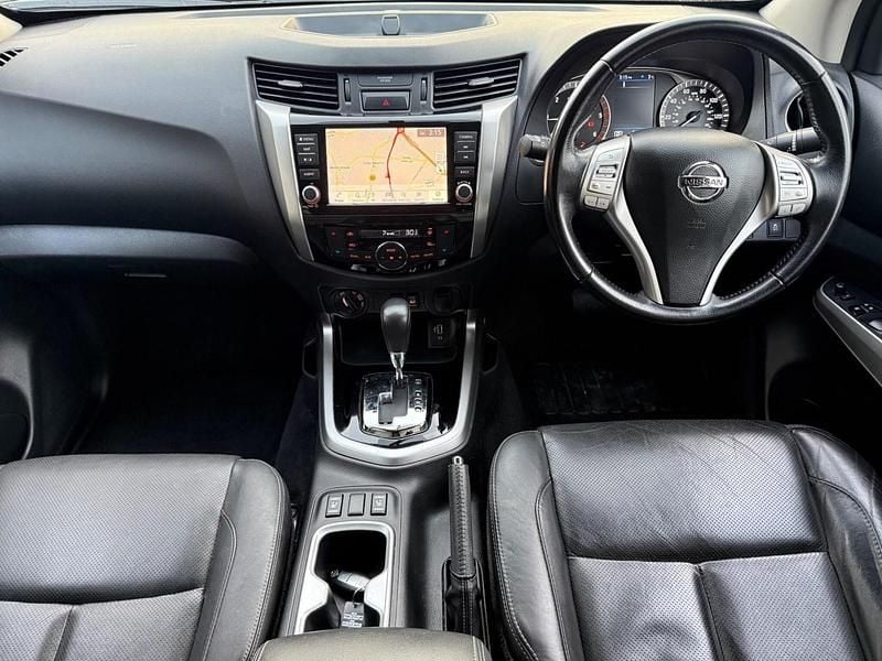 Used Nissan Navara Tekna 190 HP (139 kW) 2021 Grey Pickup