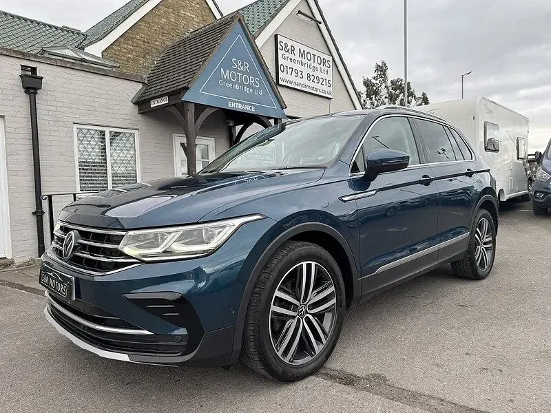 Used VW Tiguan Elegance 150 HP (110 kW) 2021 Blue SUV