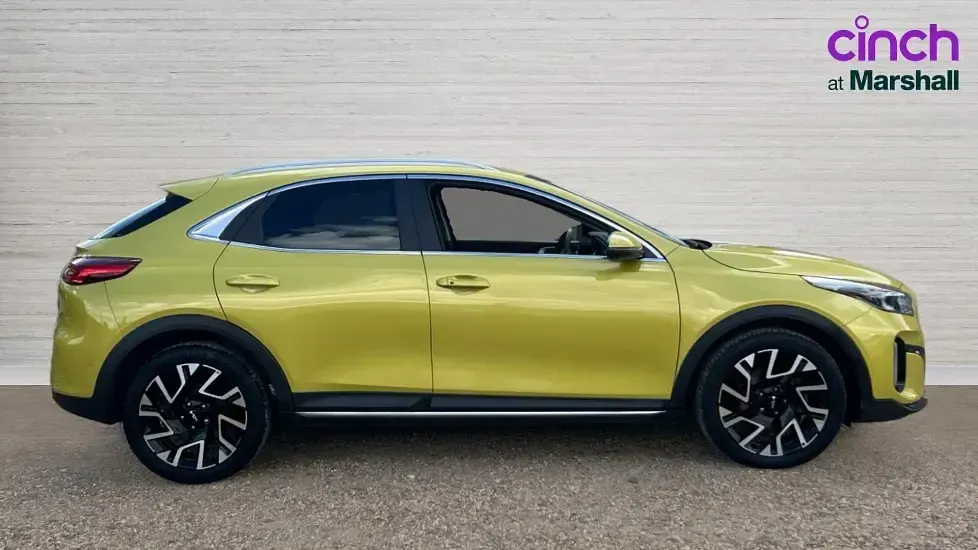 Used Kia XCeed 158 HP (116 kW) 2023 Yellow SUV