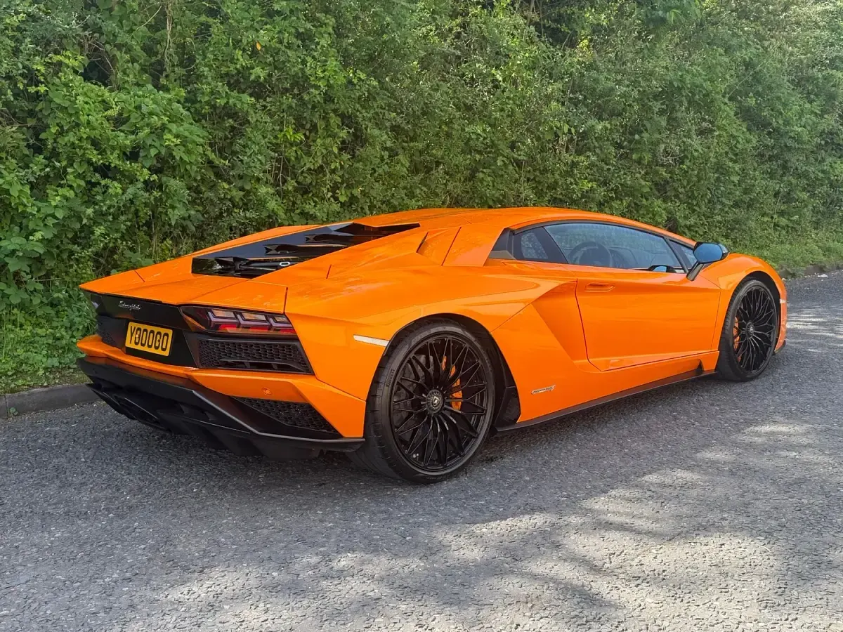 Used Lamborghini Aventador 2017 Orange Coupe