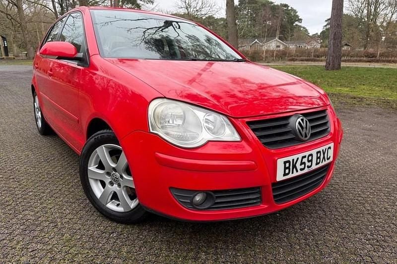 Used VW Polo Match 80 HP (58 kW) 2009 Red Hatchback