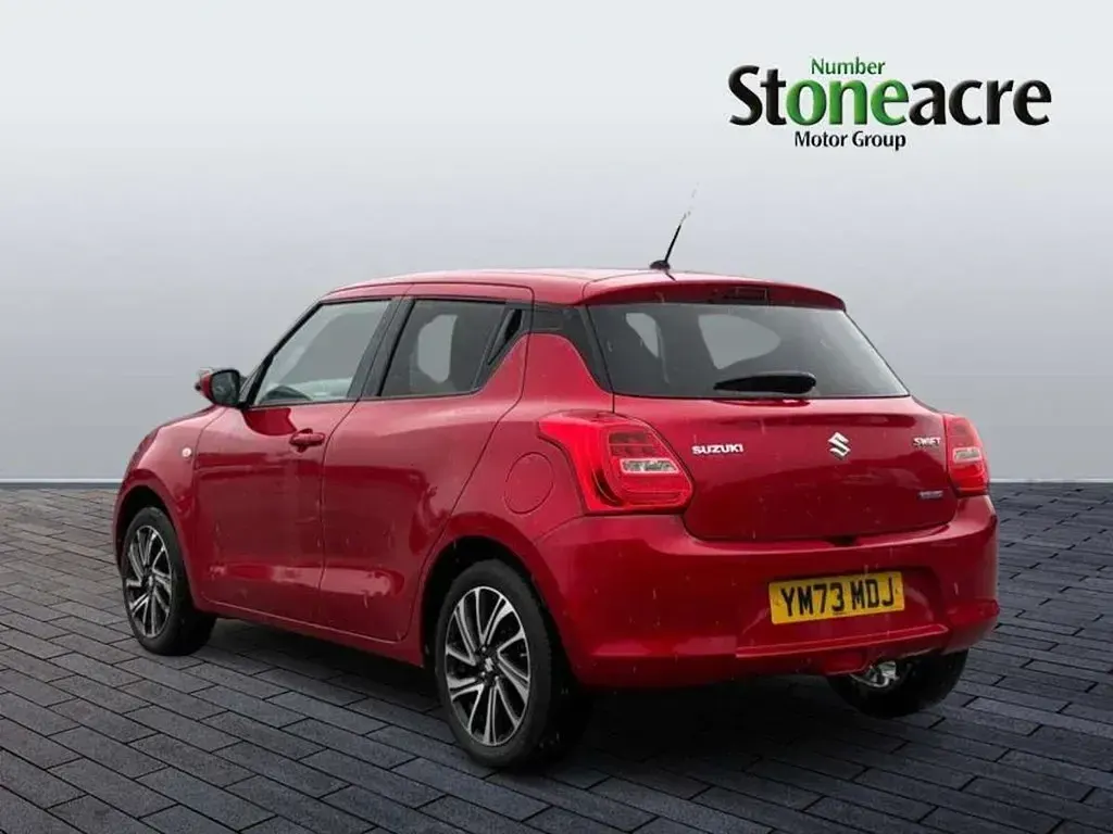 Second-hand Suzuki Swift SZ-L 83 CP (61 kW) 2024 Roșu Hatchback