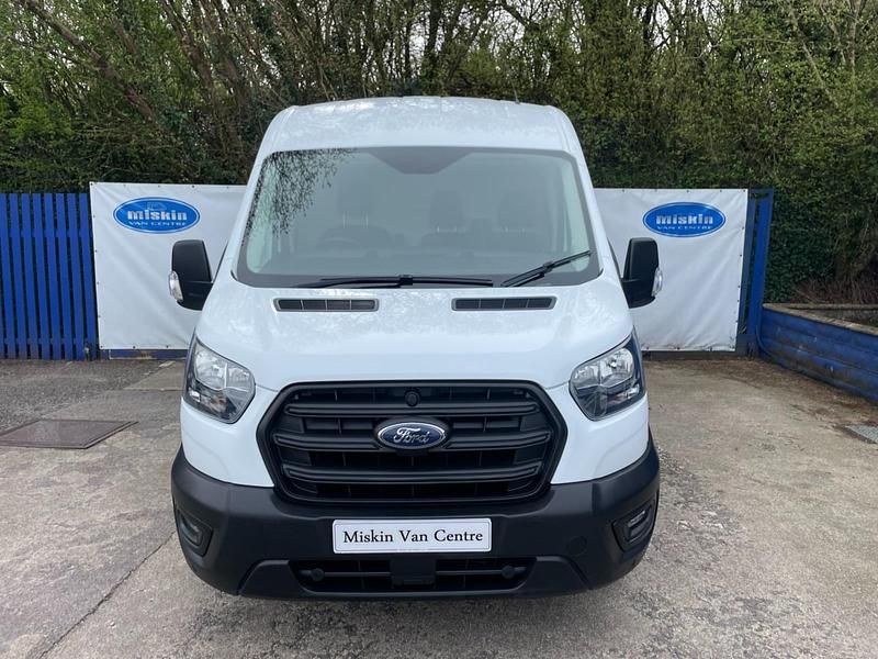 Second-hand Ford Transit 130 CP (95 kW) 2023 Alb Van