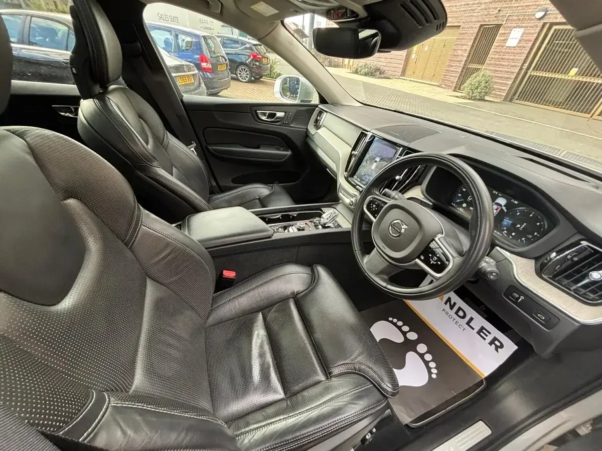 Used Volvo XC60 Inscription 2020 Silver SUV