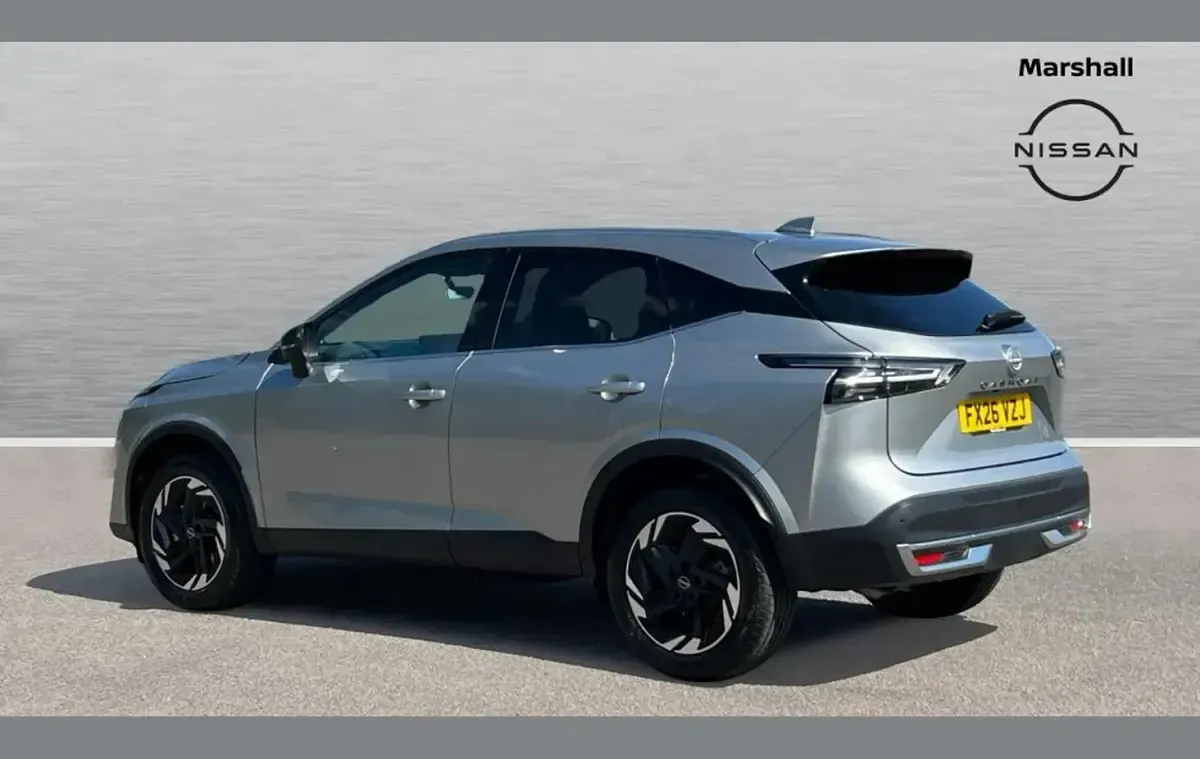 New Nissan Qashqai N-Connecta 138 HP (101 kW) 2026 Silver SUV