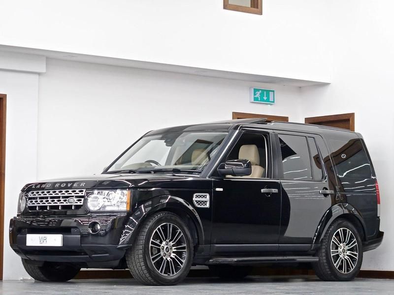 Black Used 2013 Land Rover Discovery 4 SUV | £23,995 (Fair price) - Image 1/4
