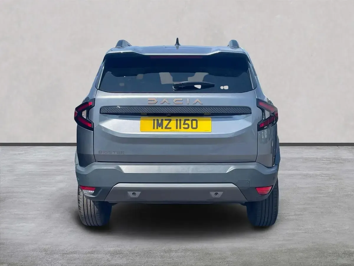 Used Dacia Bigster Extreme 140 HP (102 kW) 2025 Grey SUV