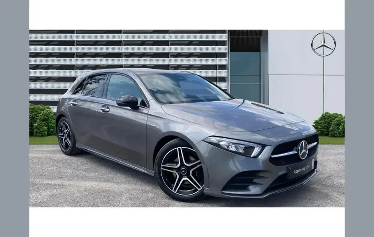 Used Mercedes A180 AMG Line Premium 136 HP (100 kW) 2022 Hatchback