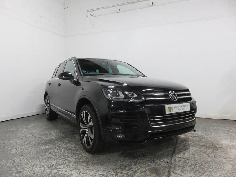 Black Used 2014 VW Touareg R-line SUV | £12,495 (Fair price) - Image 1/3