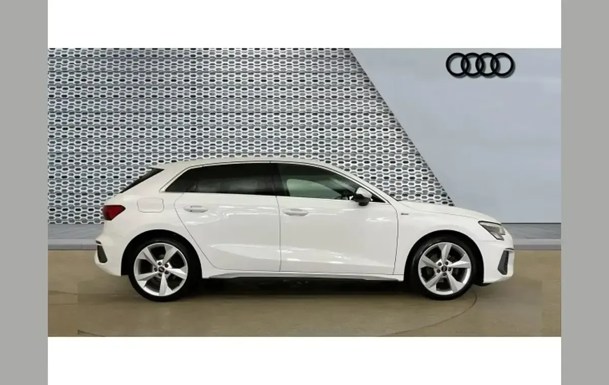 Used Audi A3 S-Line 110 HP (80 kW) 2022 White Sedan