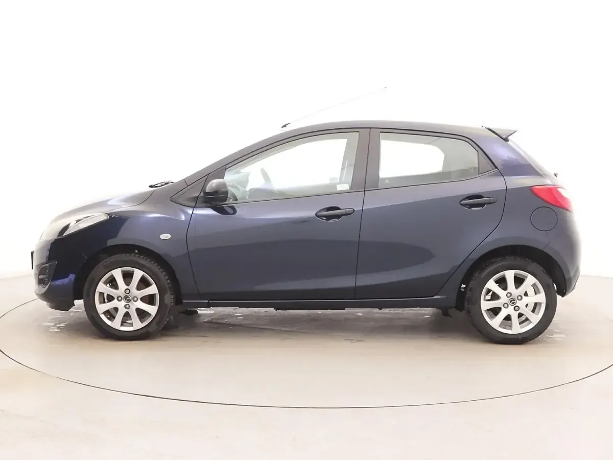 Used Mazda 2 2014 Blue Hatchback