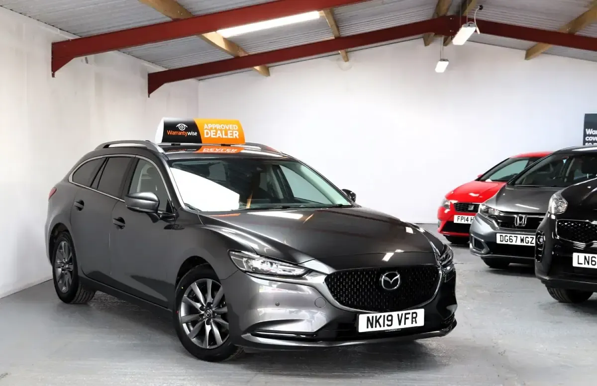 Usado Mazda 6 145 HP (106 kW) 2019 Cinzento Carrinha