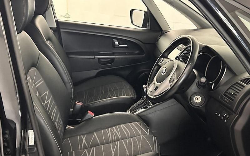 Used Kia Venga 125 HP (91 kW) 2018 Black Hatchback