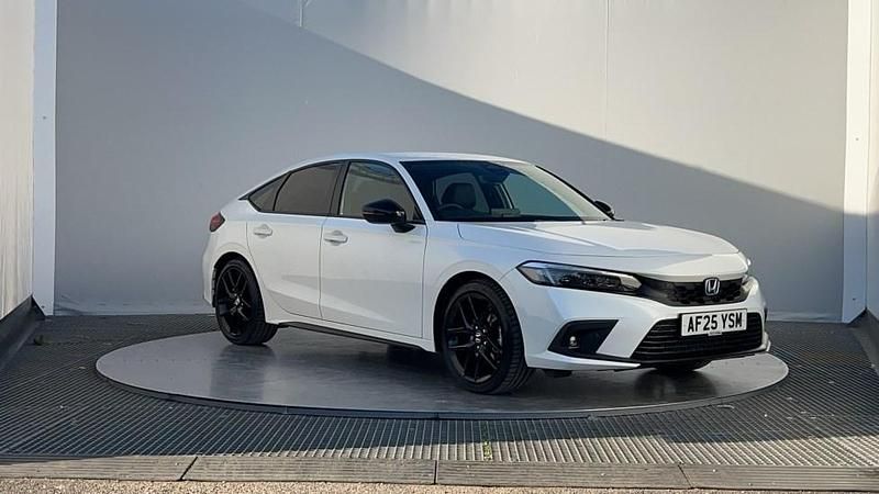 Premium paint platinum white Used 2025 Honda Civic Sport Hatchback | £27,291 (Super price) - Image 1/4