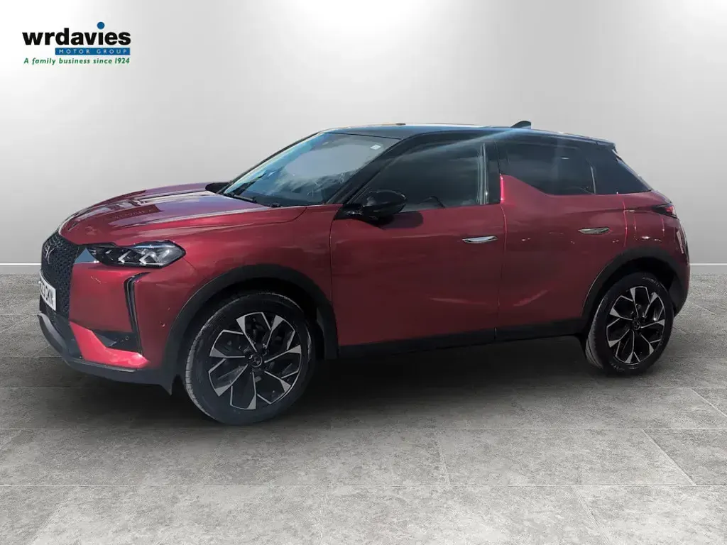 Used DS Automobiles DS3 Opera 130 HP (95 kW) 2023 Red Hatchback
