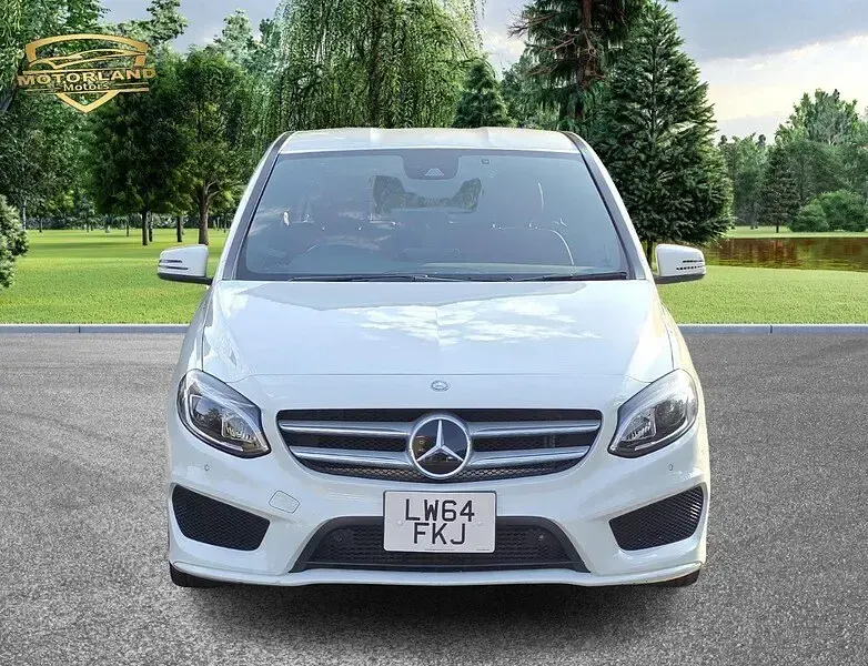 Used Mercedes B180 Executive 122 HP (89 kW) 2015 White Hatchback