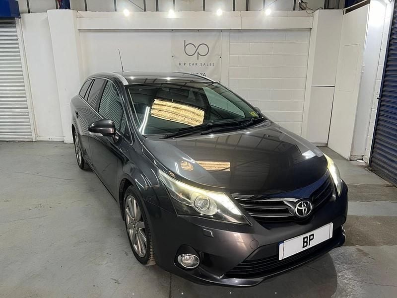 Grey Used 2013 Toyota Avensis Estate | £5,395 (Good price) - Image 1/4
