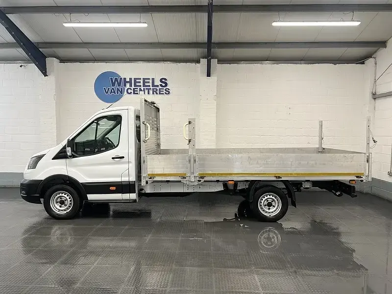 Used Ford Transit 130 HP (95 kW) 2022 White Van