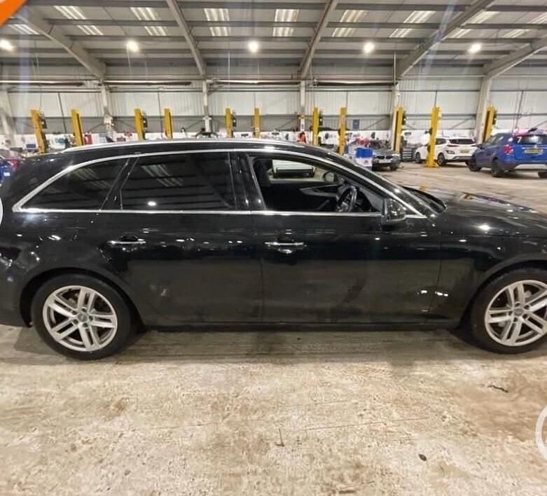 Used Audi A4 150 HP (110 kW) 2019 Black Estate