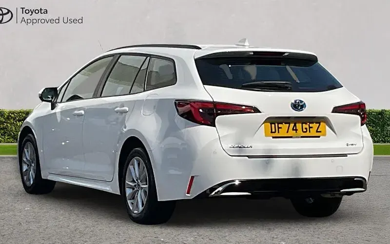 Used Toyota Corolla 140 HP (102 kW) 2026 Estate