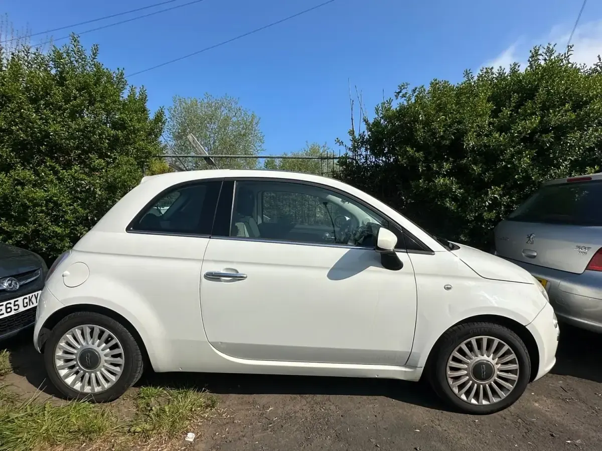 Usado Fiat 500 Lounge 69 HP (50 kW) 2008 Branco Citadino