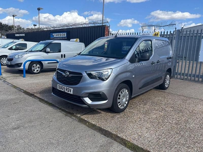 Grey Used 2019 Vauxhall Combo Sportive MPV | £4,995 (Fair price) - Image 1/4