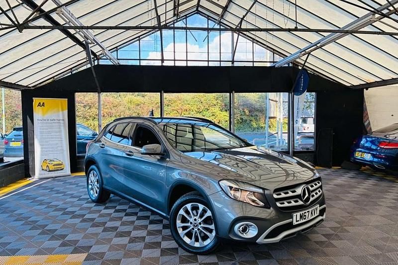 Grey Used 2017 Mercedes GLA200 SE SUV | £11,995 (Good price) - Image 1/1