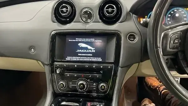 Usado Jaguar XJ S 2015 Preto Sedan